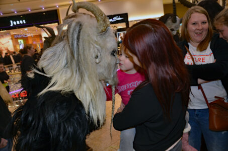 Krampuslauf in der PlusCity in Linz