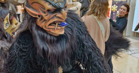 Krampuslauf LentiaCity Linz, 3. Dezember 2022 | Salzburger Schiachpercht'n und Krampusse