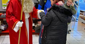 Nikolausbesuch im Spar Markt Homburg, 8. Dezember 2022 | Salzburger Schiachpercht
