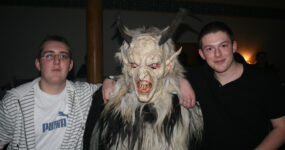 Krampuskränzchen Freizeitpark Köstendorf, 1. Dezember 2007 | Salzburger Schiachpercht'n und Krampusse