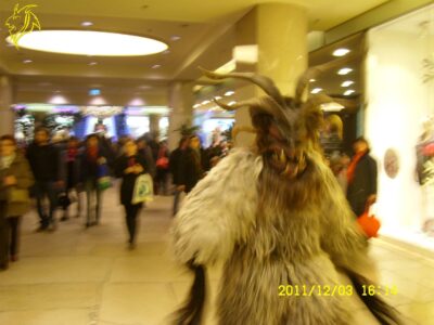 Krampuslauf in der Lentia-City Linz