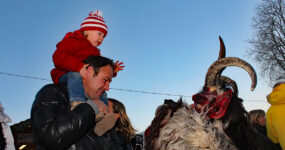 Kinderkrampuslauf Obertrum, 4. Dezember 2013 | Salzburger Schiachpercht'n und Krampusse