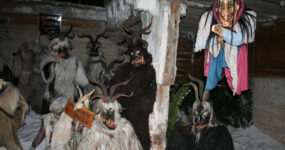 Perchten- & Krampusausstellung Hallein, 25. Oktober 2008 | Salzburger Schiachpercht'n und Krampusse