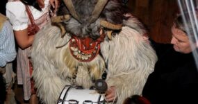 Krampuskränzchen Zistelalm Salzburg, 13. November 2009 | Salzburger Schiachpercht'n und Krampusse