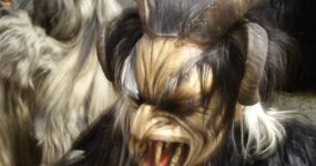 Krampuslauf Plus City Linz, 2. Dezember 2011 | Salzburger Schiachpercht'n und Krampusse