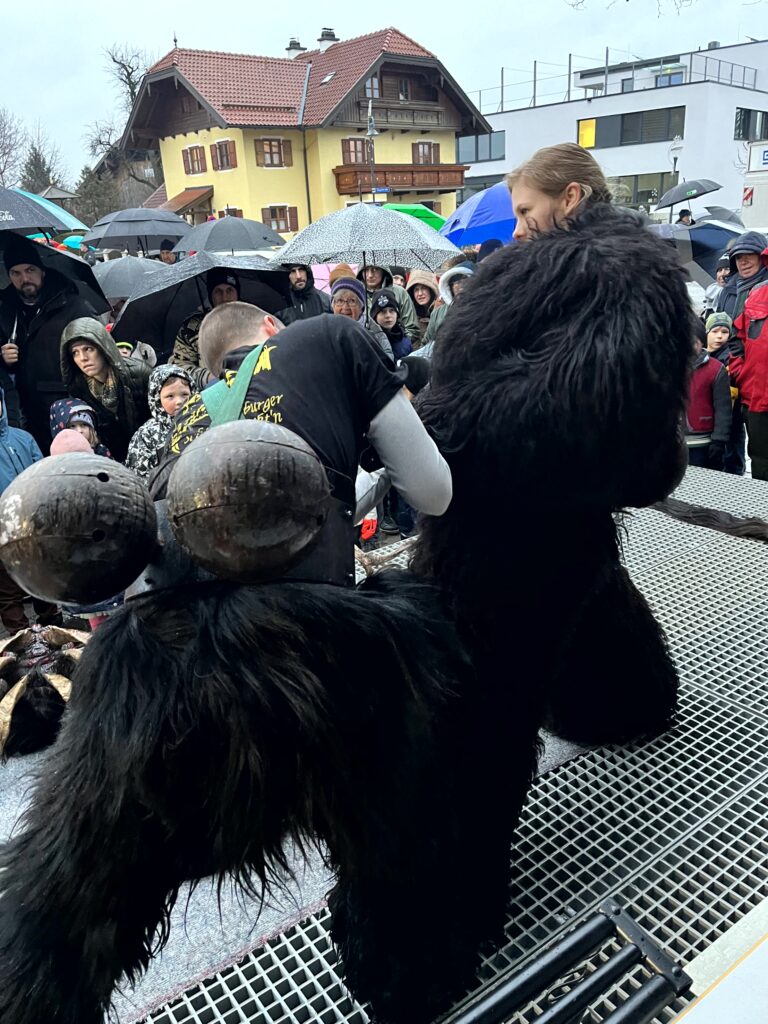 Perchten Hoagascht Wals, 6. Jänner 2024 | Salzburger Schiachpercht'n und Krampusse