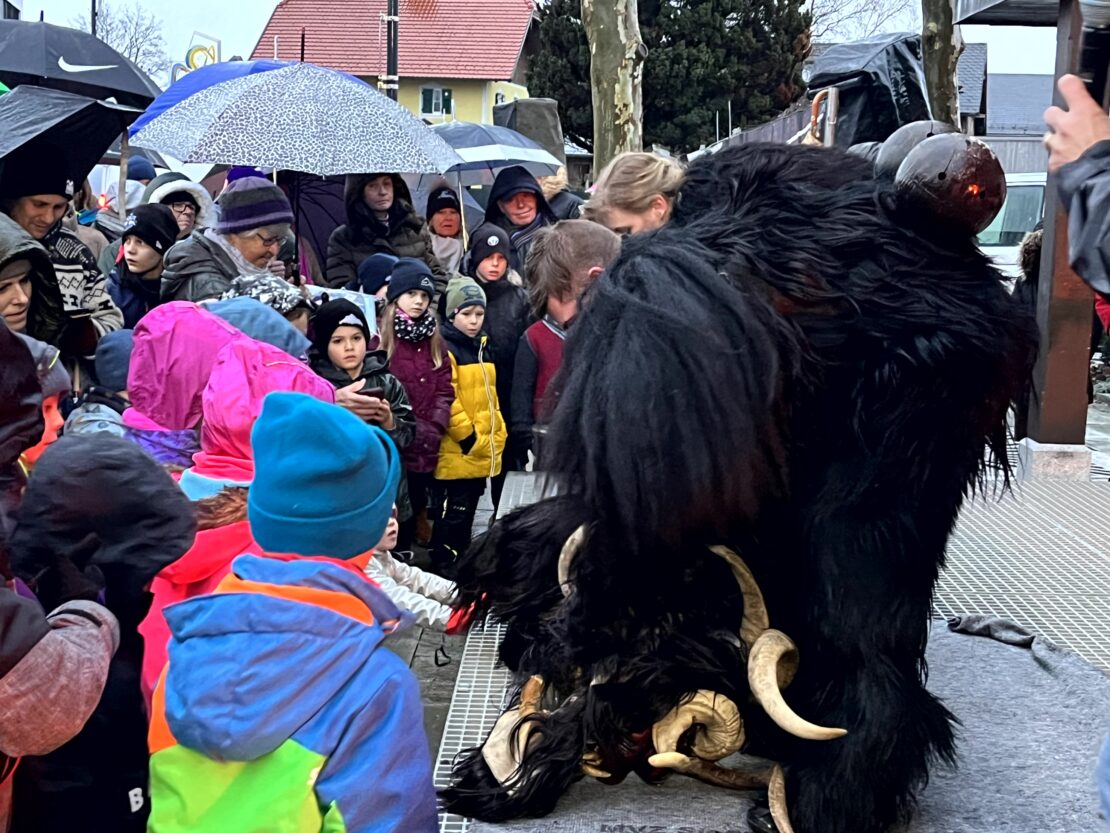 Perchten Hoagascht Wals, 6. Jänner 2024 | Salzburger Schiachpercht'n und Krampusse