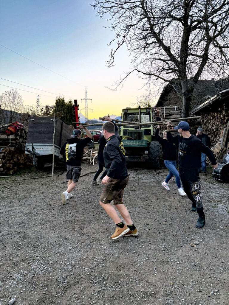 Abschlusstraining für die Saison 2024/25 | Salzburger Schiachpercht'n und Krampusse