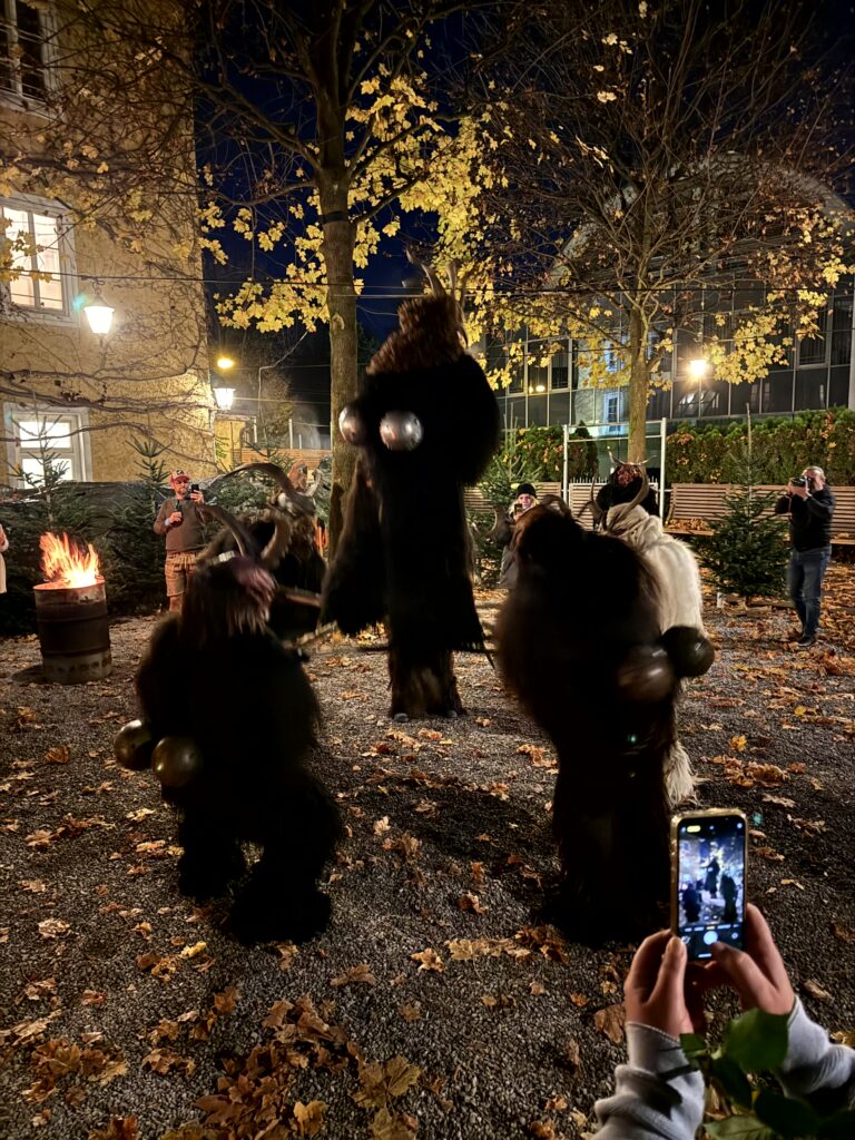 Saisonstart beim Wirtshaus Steinlechner, Salzburg, 26. November 2024 | Salzburger Schiachpercht'n und Krampusse