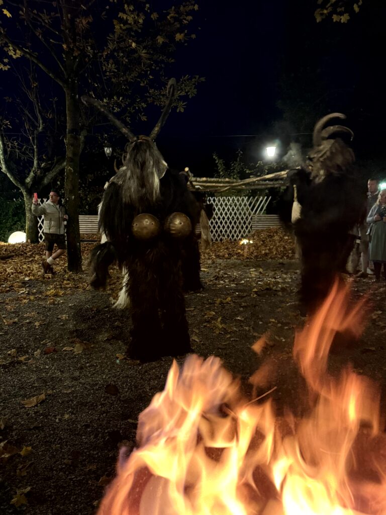 Saisonstart beim Wirtshaus Steinlechner, Salzburg, 26. November 2024 | Salzburger Schiachpercht'n und Krampusse