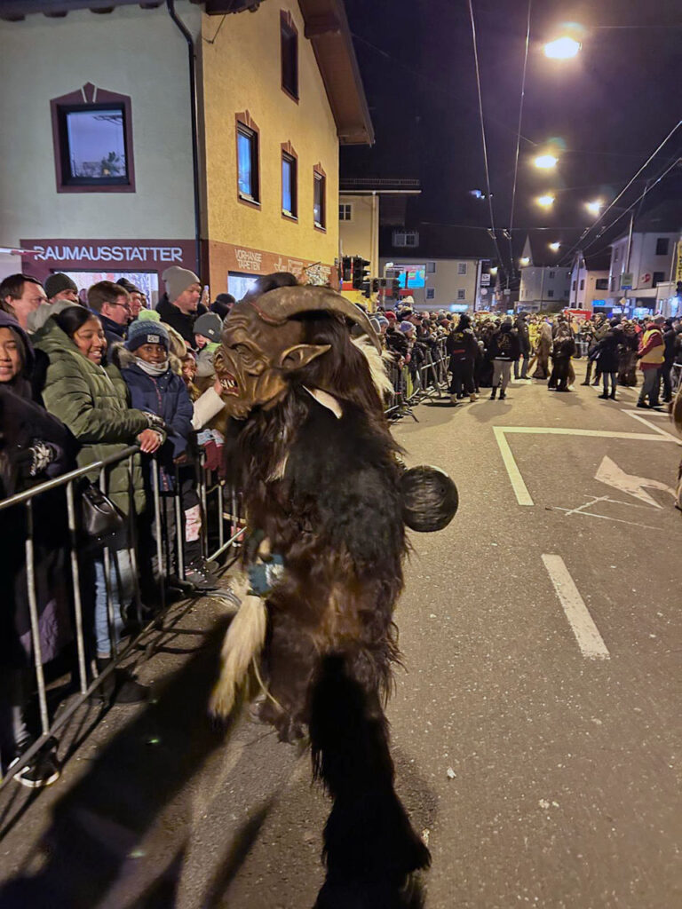 49. Gnigler Krampuslauf, Salzburg-Gnigl, 30. November 2024 | Salzburger Schiachpercht'n und Krampusse