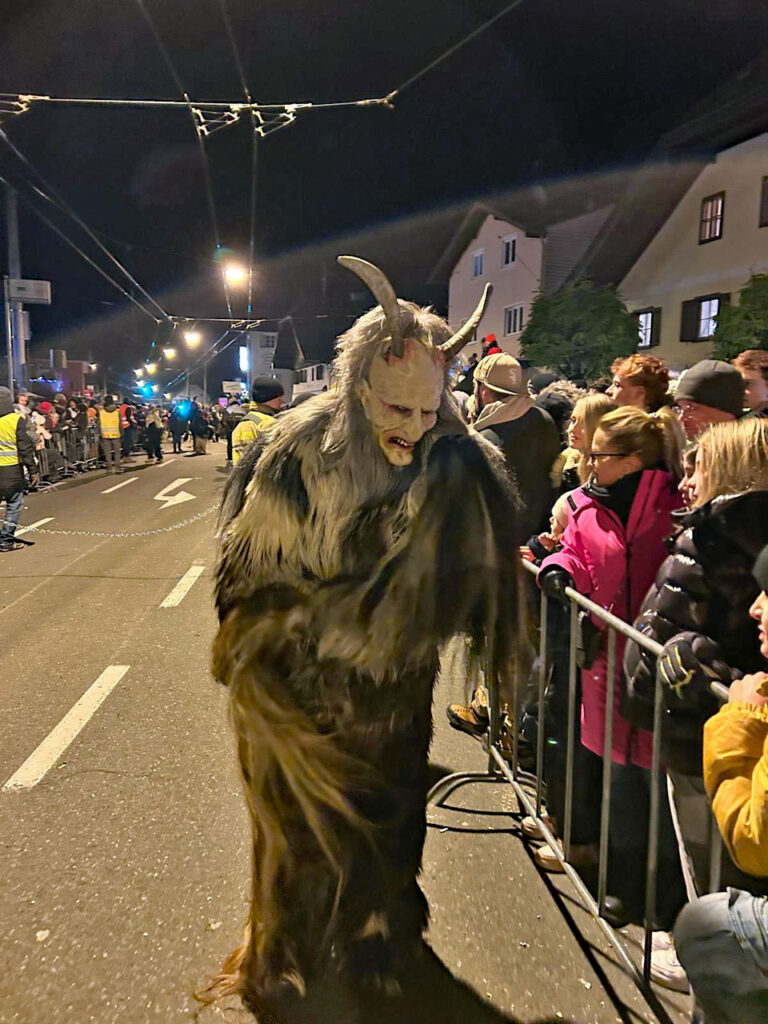 49. Gnigler Krampuslauf, Salzburg-Gnigl, 30. November 2024 | Salzburger Schiachpercht'n und Krampusse