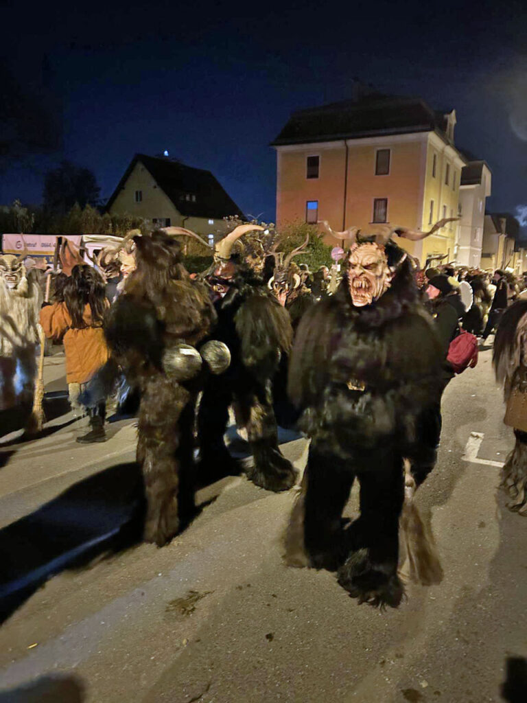 49. Gnigler Krampuslauf, Salzburg-Gnigl, 30. November 2024 | Salzburger Schiachpercht'n und Krampusse