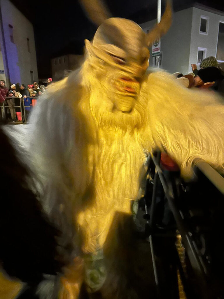 49. Gnigler Krampuslauf, Salzburg-Gnigl, 30. November 2024 | Salzburger Schiachpercht'n und Krampusse