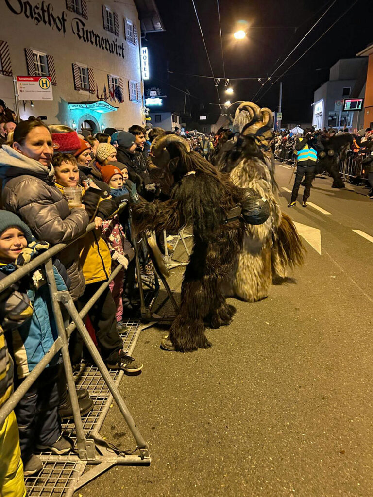 49. Gnigler Krampuslauf, Salzburg-Gnigl, 30. November 2024 | Salzburger Schiachpercht'n und Krampusse