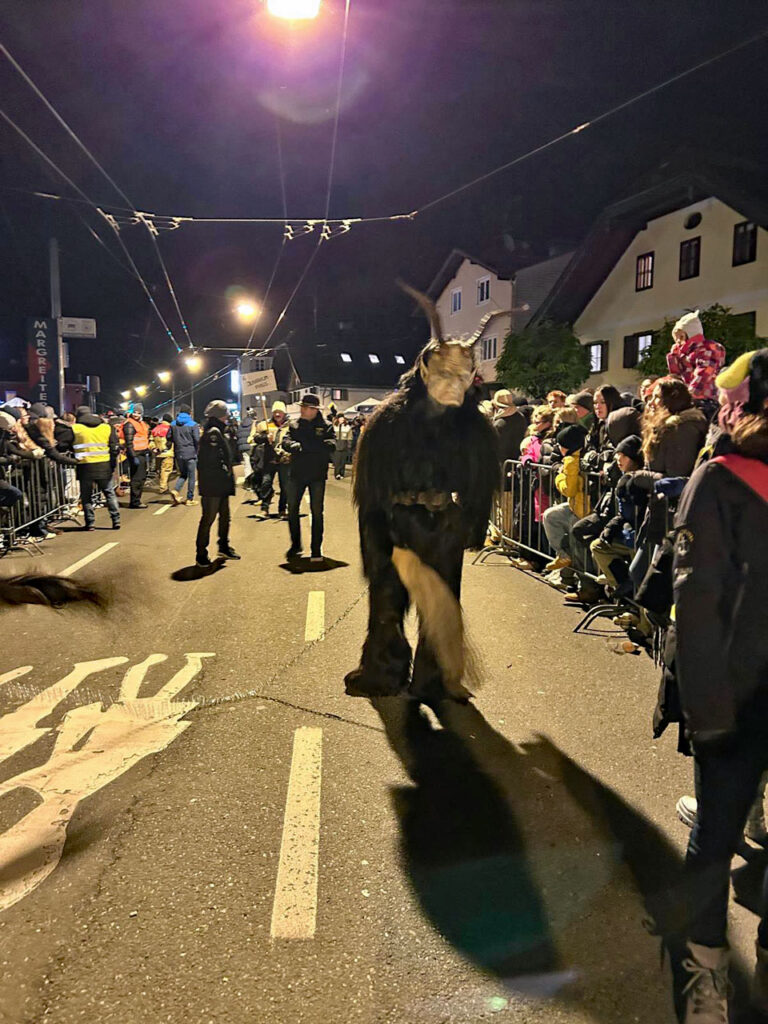 49. Gnigler Krampuslauf, Salzburg-Gnigl, 30. November 2024 | Salzburger Schiachpercht'n und Krampusse