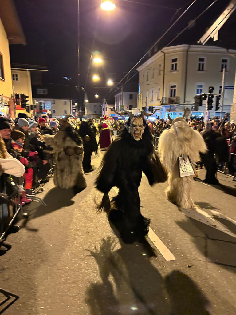 49. Gnigler Krampuslauf, Salzburg-Gnigl, 30. November 2024 | Salzburger Schiachpercht'n und Krampusse