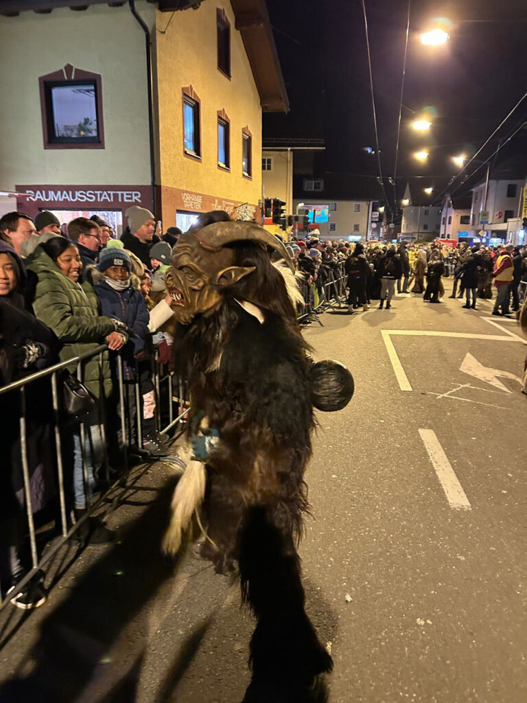 49. Gnigler Krampuslauf, Salzburg-Gnigl, 30. November 2024 | Salzburger Schiachpercht'n und Krampusse