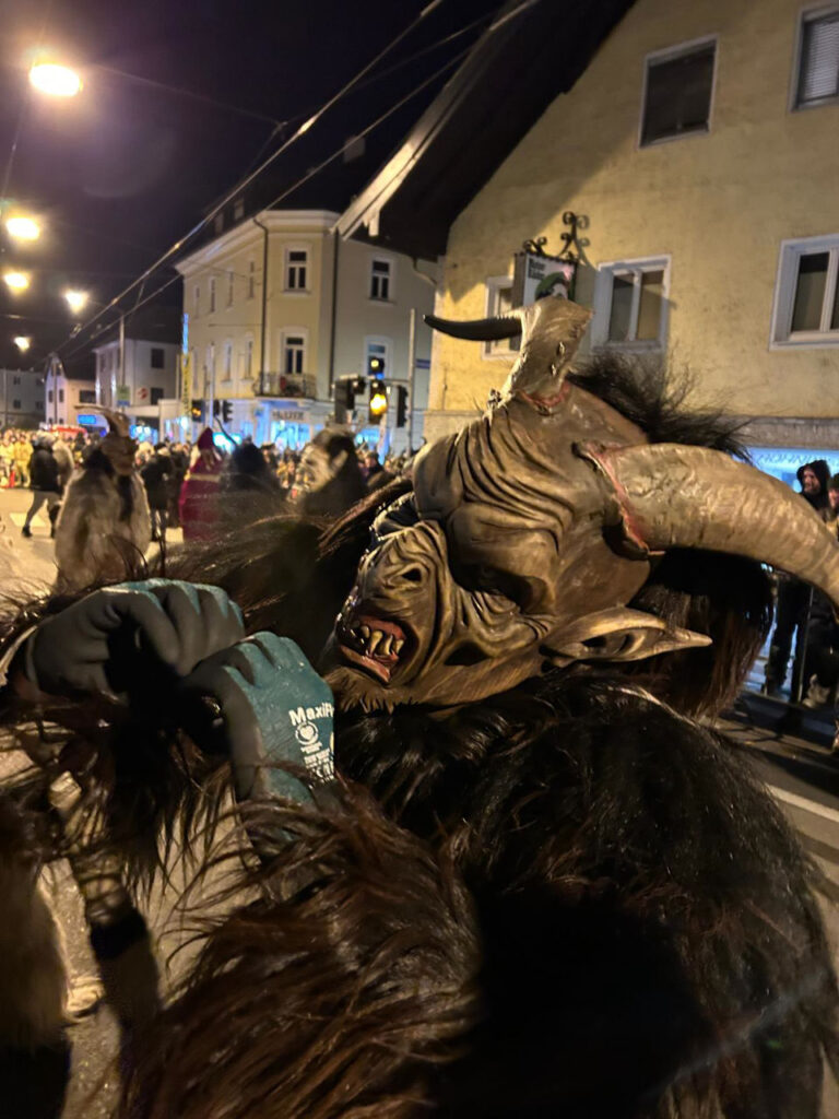 49. Gnigler Krampuslauf, Salzburg-Gnigl, 30. November 2024 | Salzburger Schiachpercht'n und Krampusse