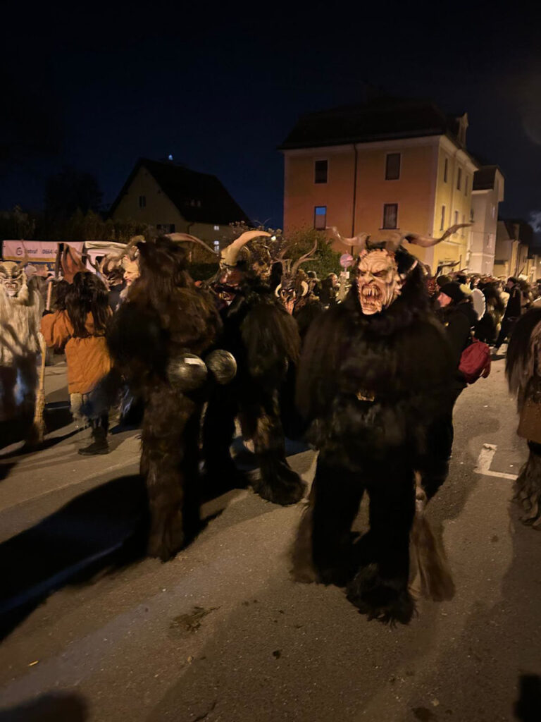 49. Gnigler Krampuslauf, Salzburg-Gnigl, 30. November 2024 | Salzburger Schiachpercht'n und Krampusse