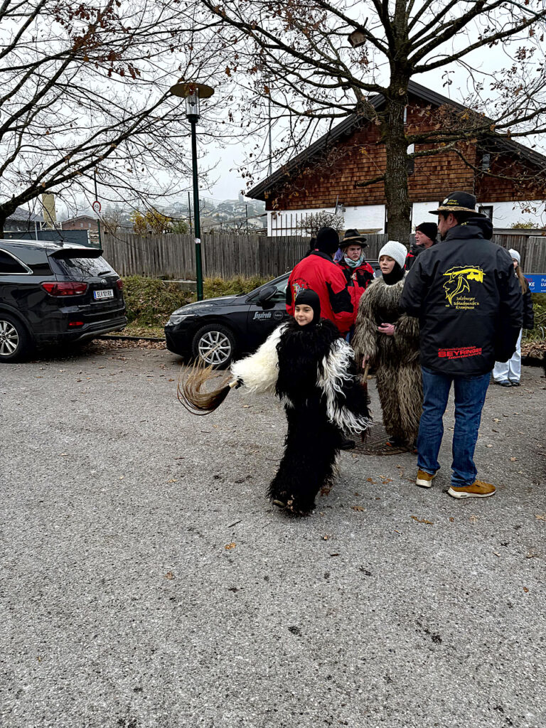 Kinderkrampuslauf in Obertrum am See, 1. Dezember 2024 | Salzburger Schiachpercht'n und Krampusse