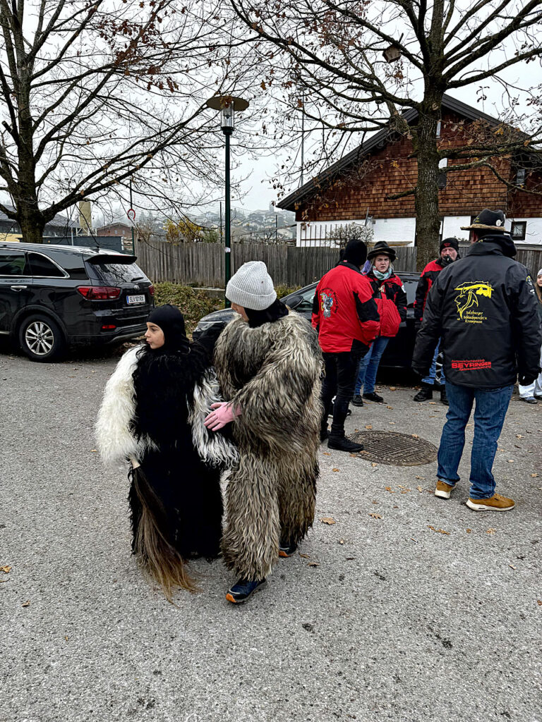 Kinderkrampuslauf in Obertrum am See, 1. Dezember 2024 | Salzburger Schiachpercht'n und Krampusse