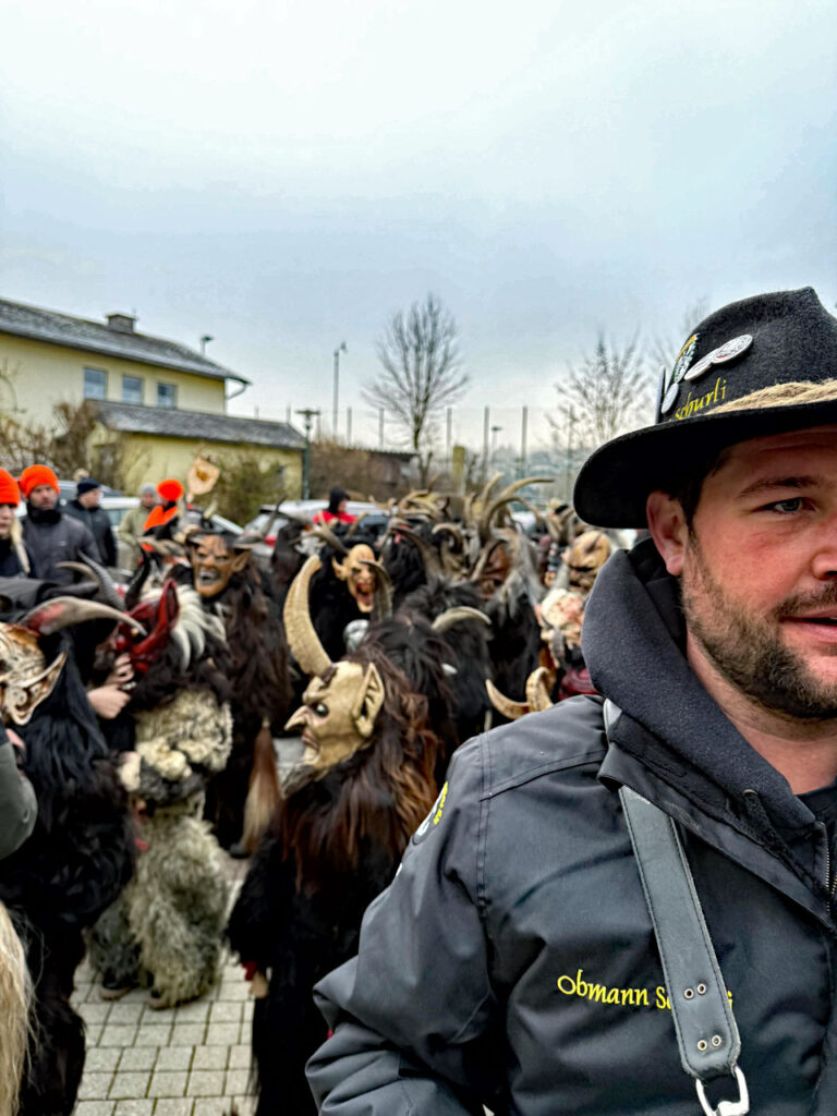 Kinderkrampuslauf in Obertrum am See, 1. Dezember 2024 | Salzburger Schiachpercht'n und Krampusse