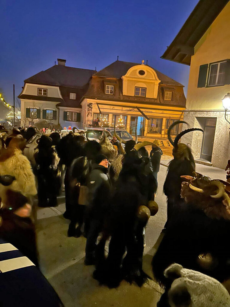 Krampuslauf in Obertrum am See, 1. Dezember 2024 | Salzburger Schiachpercht'n und Krampusse