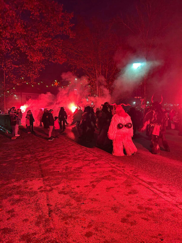 Krampuslauf in Obertrum am See, 1. Dezember 2024 | Salzburger Schiachpercht'n und Krampusse