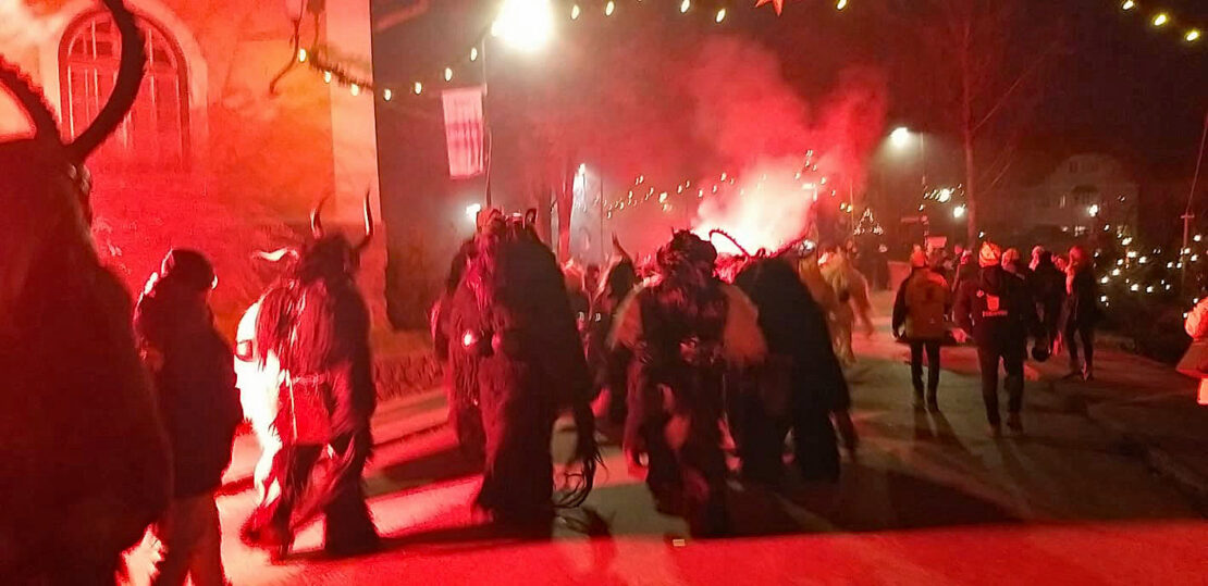 Krampuslauf in Obertrum am See, 1. Dezember 2024 | Salzburger Schiachpercht'n und Krampusse