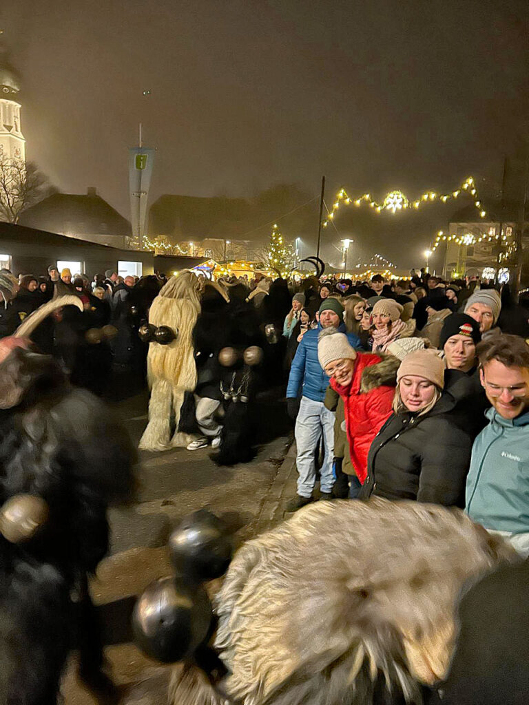 Krampuslauf in Obertrum am See, 1. Dezember 2024 | Salzburger Schiachpercht'n und Krampusse