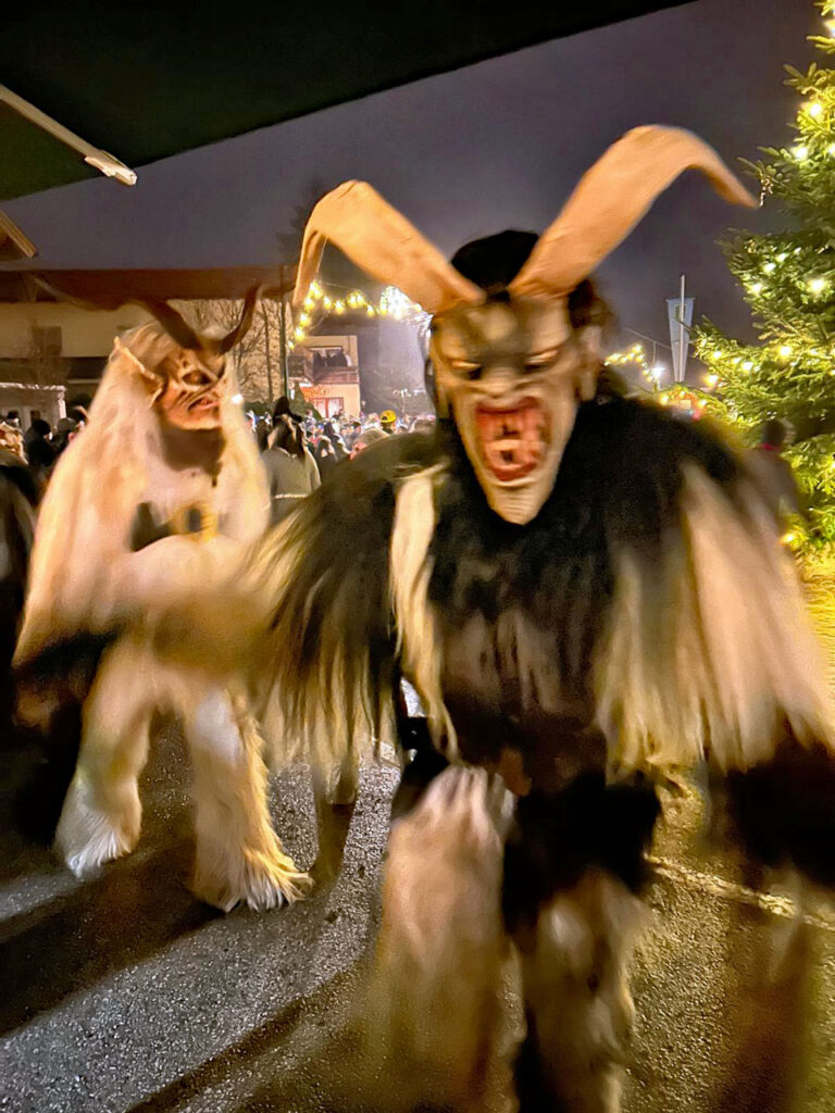 Krampuslauf in Obertrum am See, 1. Dezember 2024 | Salzburger Schiachpercht'n und Krampusse