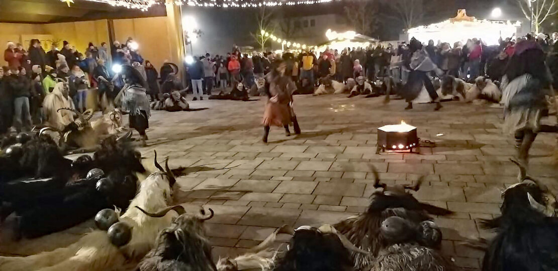 Krampuslauf in Obertrum am See, 1. Dezember 2024 | Salzburger Schiachpercht'n und Krampusse