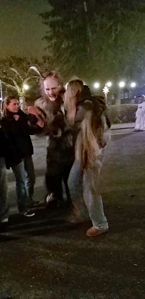 Krampuslauf in Obertrum am See, 1. Dezember 2024 | Salzburger Schiachpercht'n und Krampusse