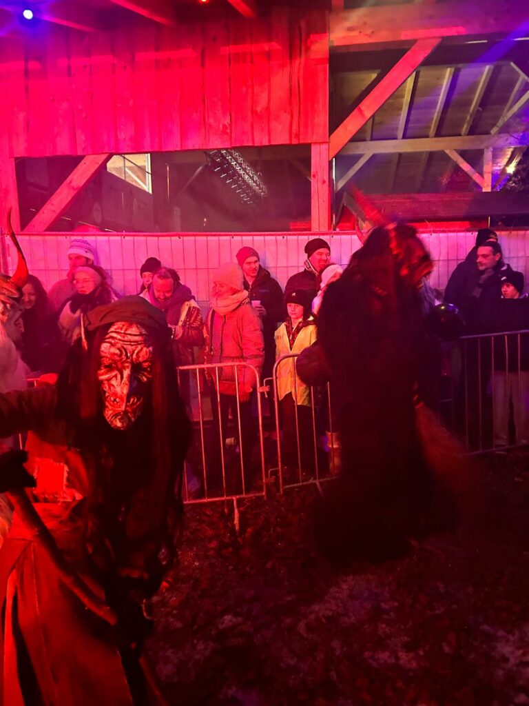 26. Hallwanger Krampuslauf am 28. 11. 2025