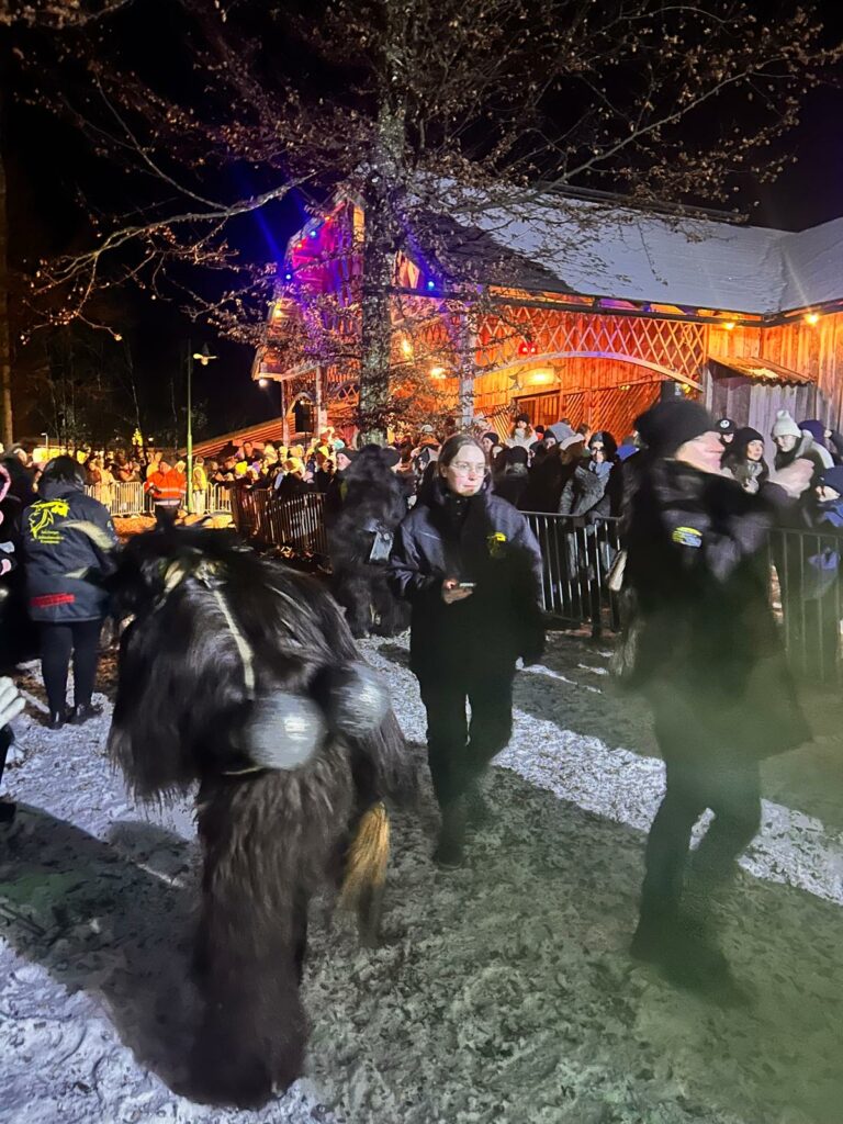 26. Hallwanger Krampuslauf am 28. 11. 2025