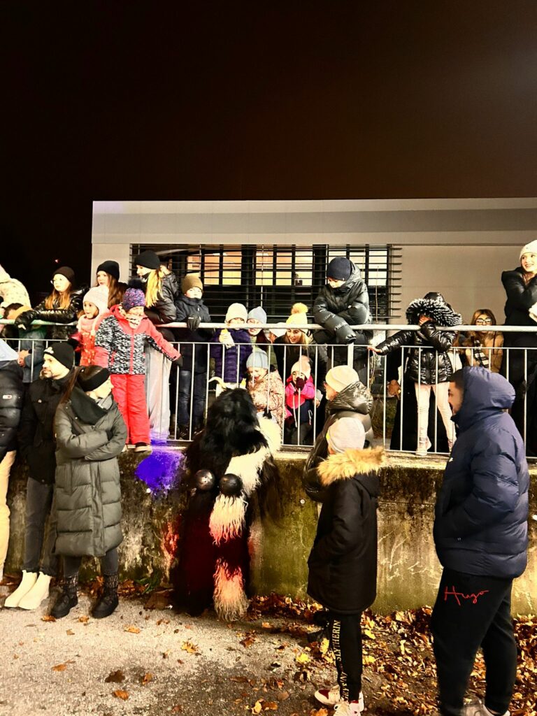 3. familiärer Krampusrummel in Liefering der Wilden Teufel Salzburg vom 22. 11. 2025