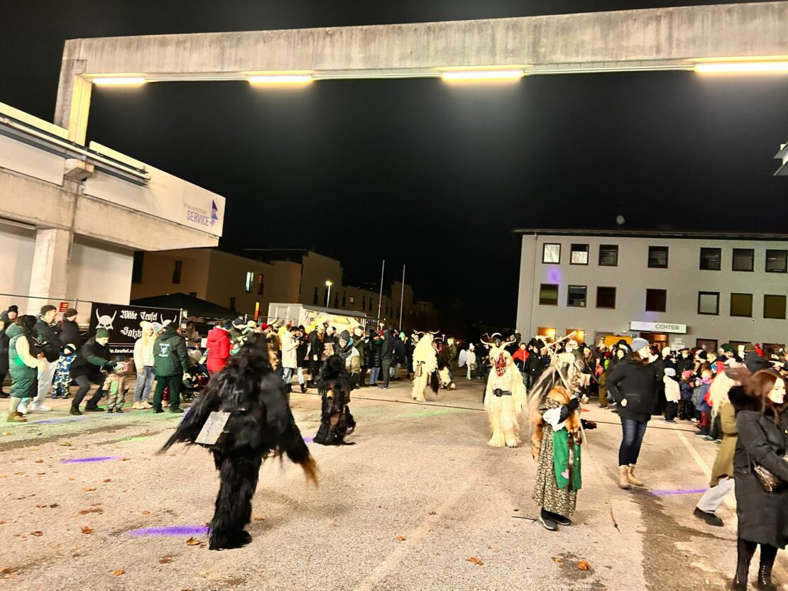 3. familiärer Krampusrummel in Liefering der Wilden Teufel Salzburg vom 22. 11. 2025