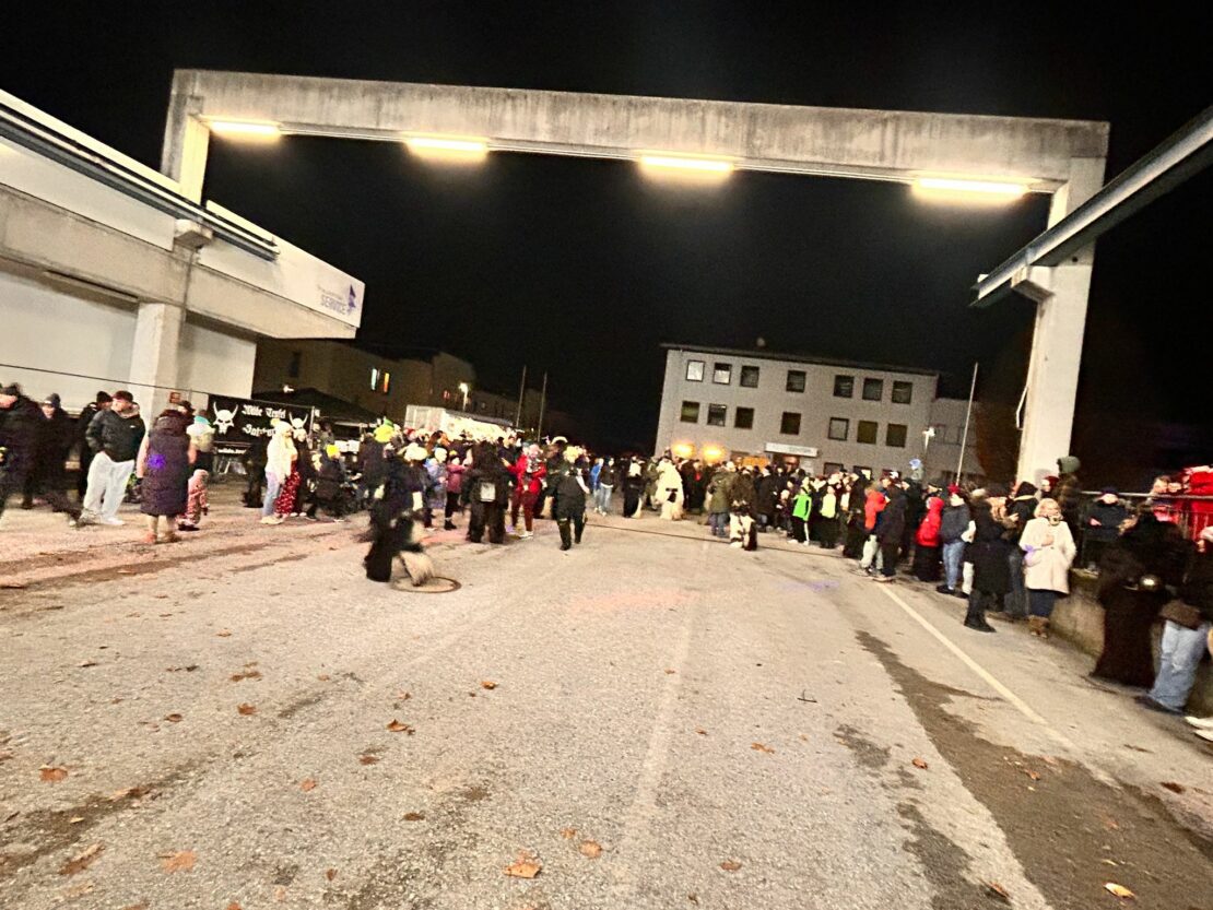 3. familiärer Krampusrummel in Liefering der Wilden Teufel Salzburg vom 22. 11. 2025