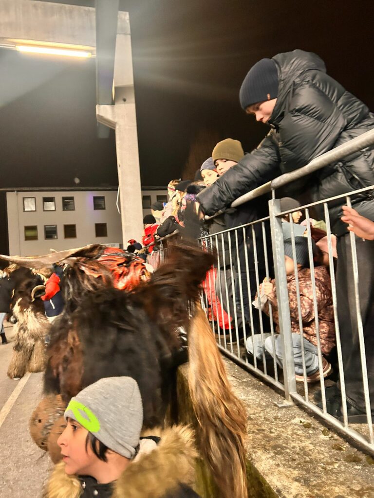 3. familiärer Krampusrummel in Liefering der Wilden Teufel Salzburg vom 22. 11. 2025