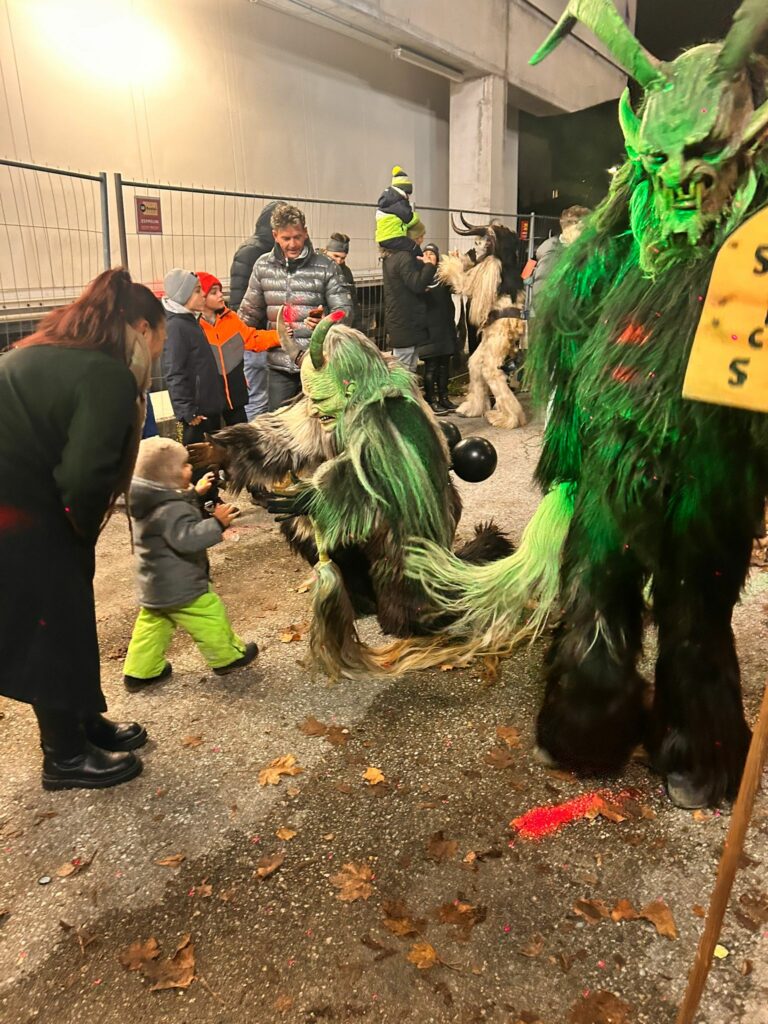 3. familiärer Krampusrummel in Liefering der Wilden Teufel Salzburg vom 22. 11. 2025