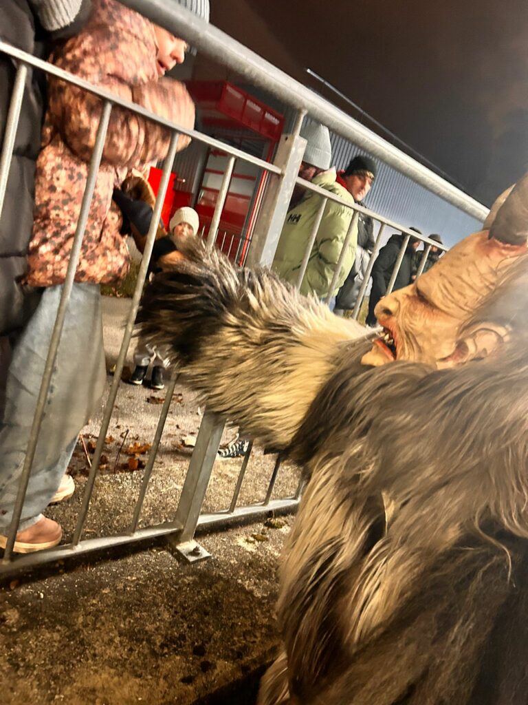 3. familiärer Krampusrummel in Liefering der Wilden Teufel Salzburg vom 22. 11. 2025